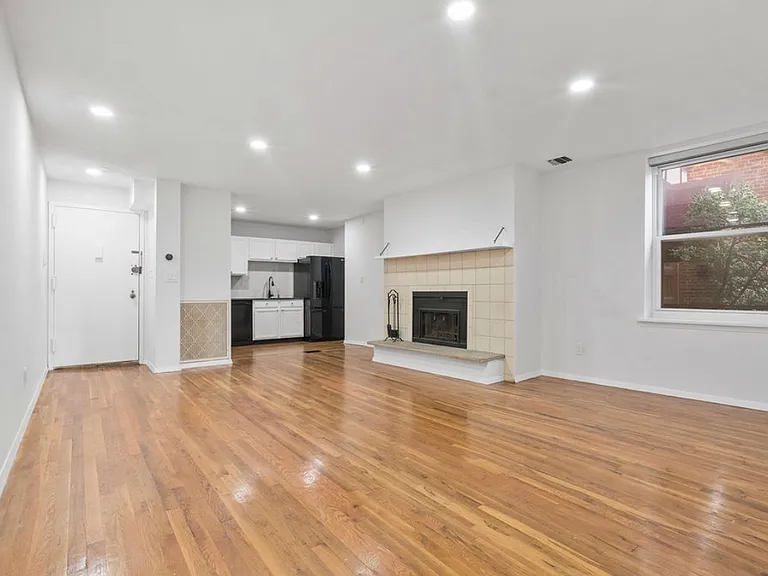 109 Grand Ave #1A — Photo 22