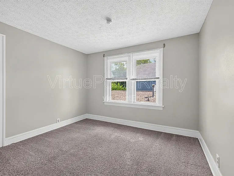 329 S Wayne Ave — Photo 13