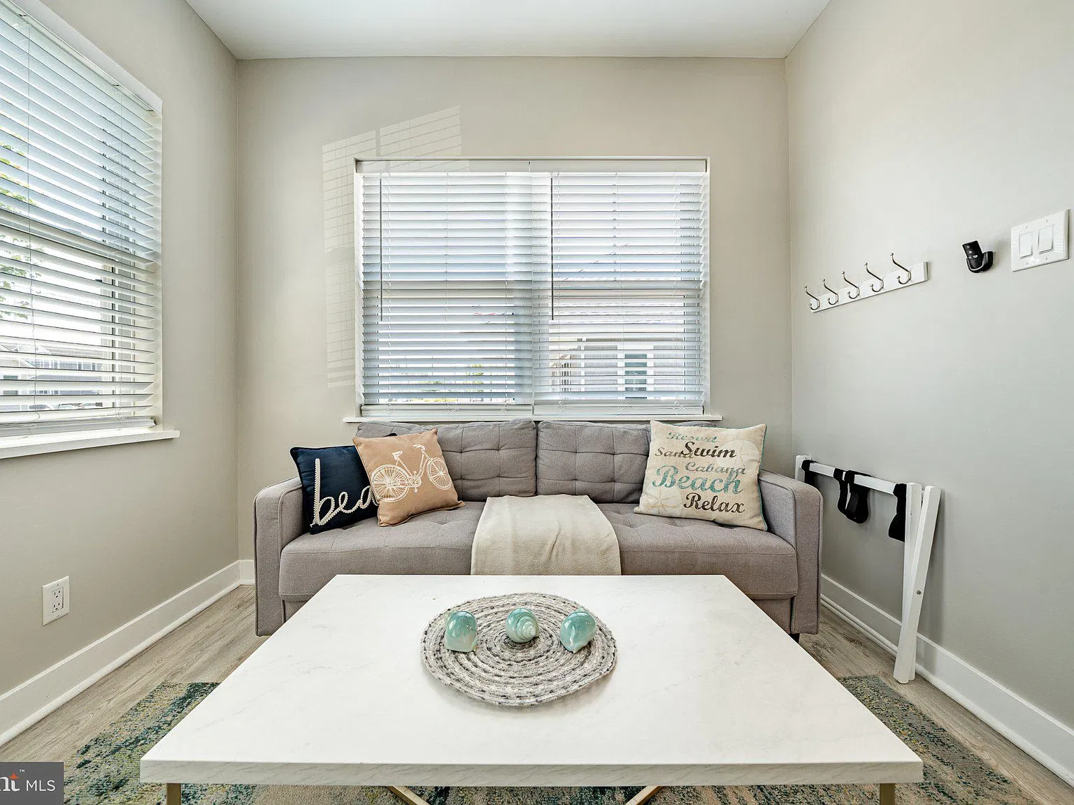 1 bed, 1.0 bath, 256 sqft, $1,200 — Photo 1