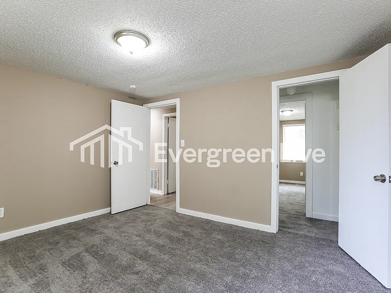 610 Church — Photo 9