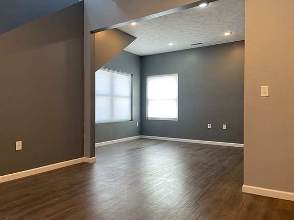 5th image of 204 N Carey St APT 4-2304