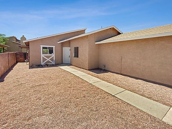 2nd image of 1644 Yucca Park