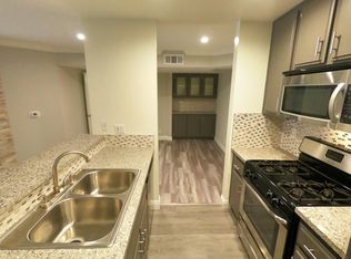 3925 Laurel Canyon Blvd #104, Studio City, CA 91604