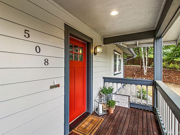 3rd image of 508 108th Avenue Ct E