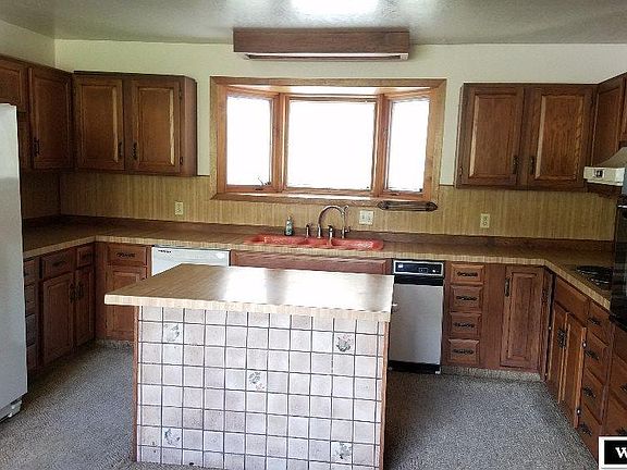4th image of 101 Holly Dr