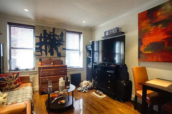 Rented by Compass | media 20