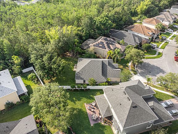 3rd image of 1934 Oak Grove Chase Dr