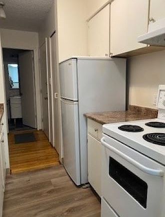 3rd image of 1585 W 11th Ave #102