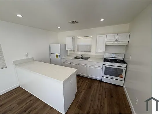 9230 Firth Blvd #14 — Photo 6