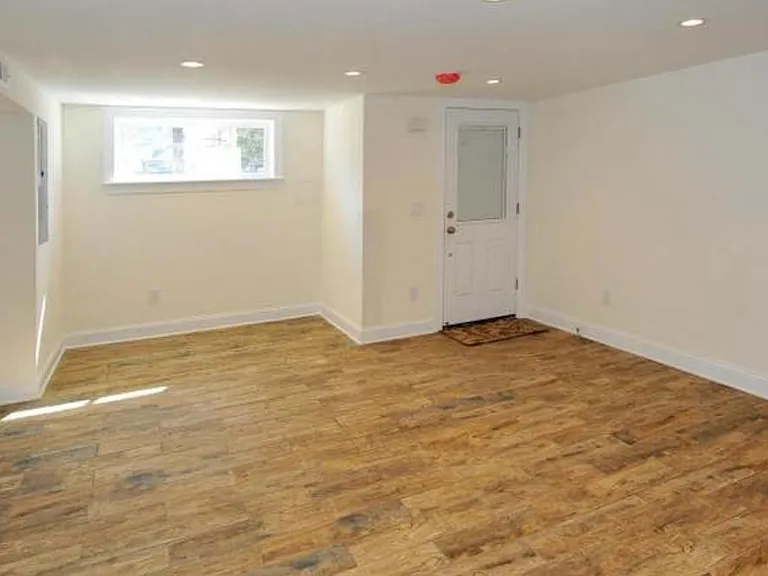 1845 Monroe St NW — Photo 6