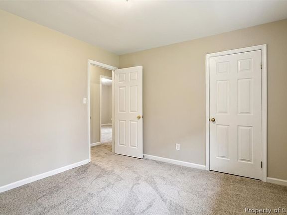 3rd image of 201 Castle Ln