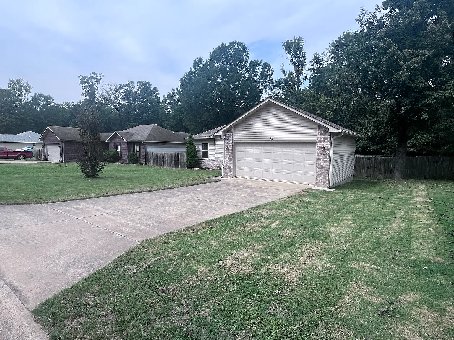 3 bed, 1264 sqft, $1,350 — Photo 2