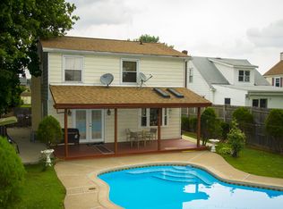 1902 Kohl St, Philadelphia, PA 19115