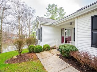 683 Grand View Ln, Aurora, OH 44202