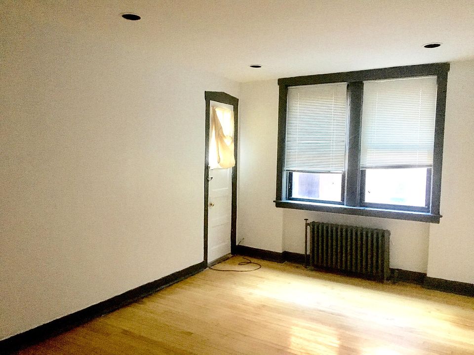 1st image of 1418 E Hyde Park Blvd APT 103