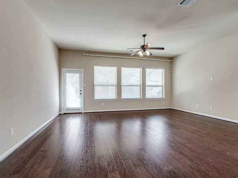 9509 Bewley Ct — Photo 8
