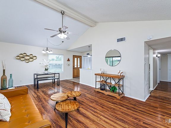 5th image of 2747 Eunice Dr