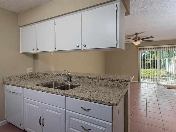 4th image of 6128 Oak Cluster Cir
