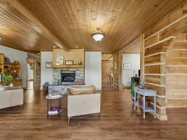 2118 Castelow Rd, Greenbrier, TN 37073