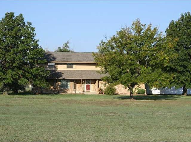 1st image of 15601 Greenwood Cir