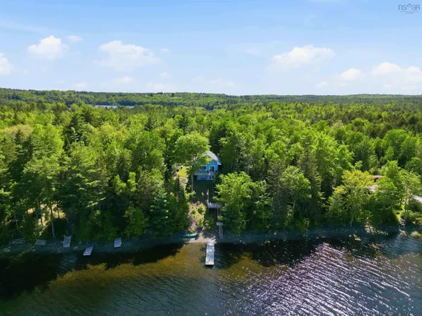 152 Hallamore Ln, Lunenburg, NS B0J 2E0
