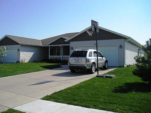 516 - 518 Reena Ave side view web site_05092017