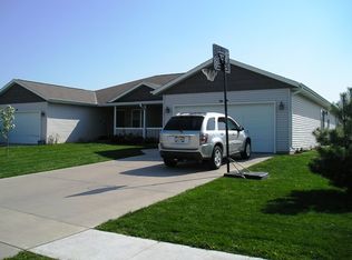 516-518 Reena Ave, Fort Atkinson, WI 53538