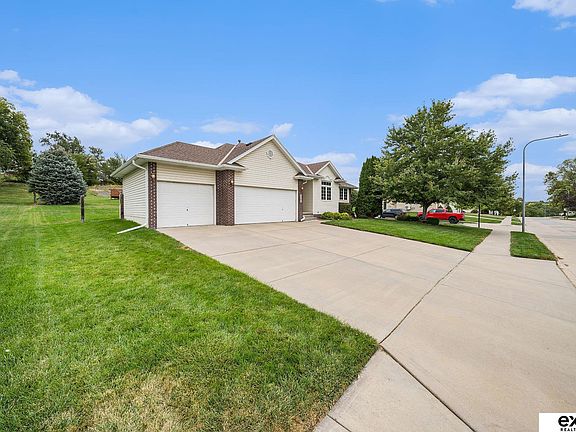 3rd image of 5204 Timberridge Dr