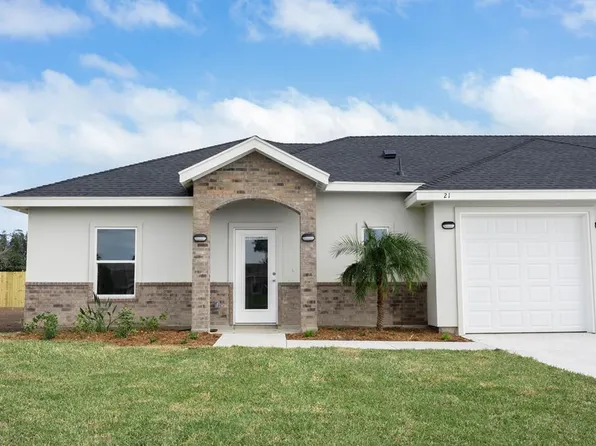 31 N Bay Hill Dr, Pt Isabel, TX 78578