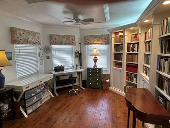 4th image of 1 John Anderson Dr #4050