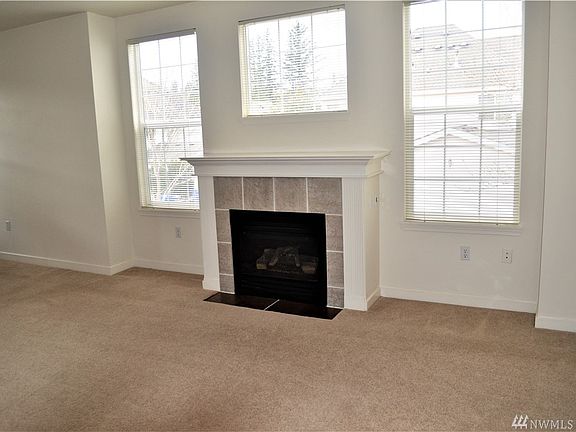 2nd image of 22632 NE 4th Ln
