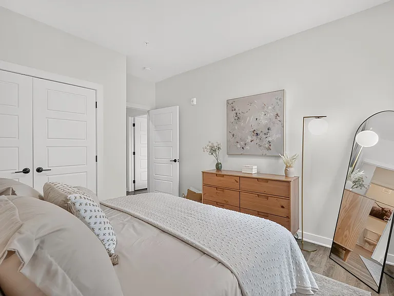 Farmhouse Apartments — Photo 14
