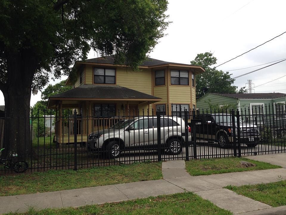 1st image of 1103 W Pitts Ave
