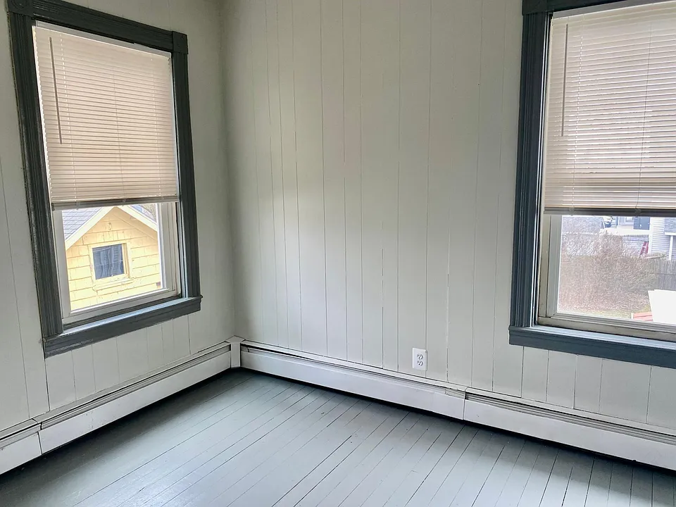 135 East St #2