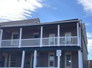 106 N Lawrence St, Charles Town, WV 25414
