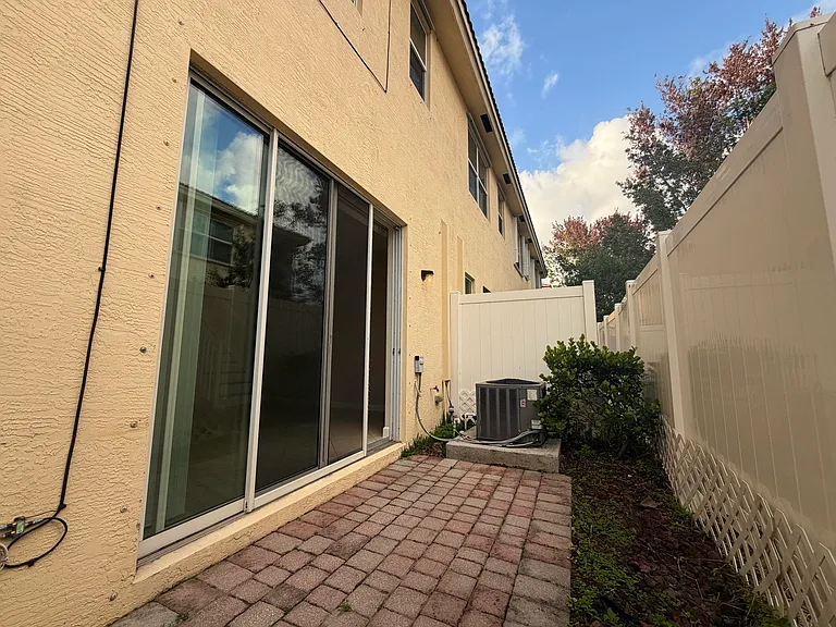 9491 SW Merlin Ct — Photo 33