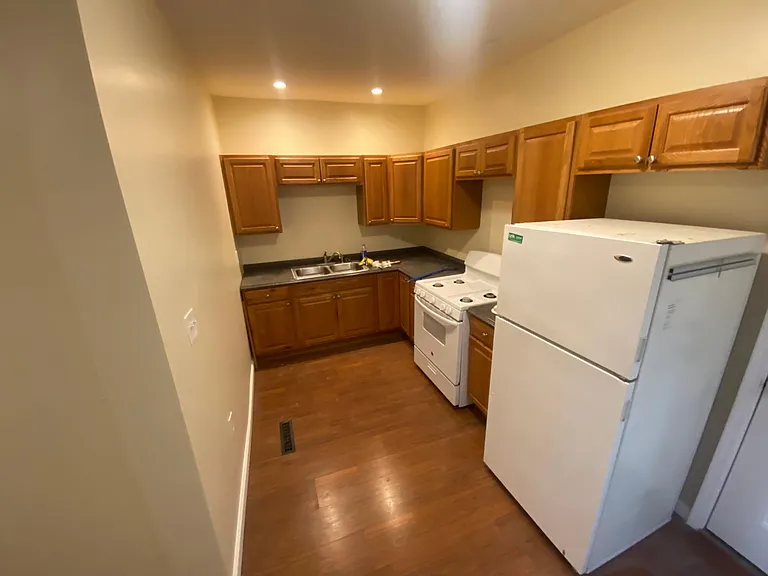 23 Mariner St #1 — Photo 2