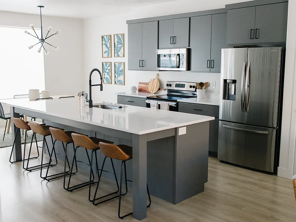 754 W Bronze Leaf Rd