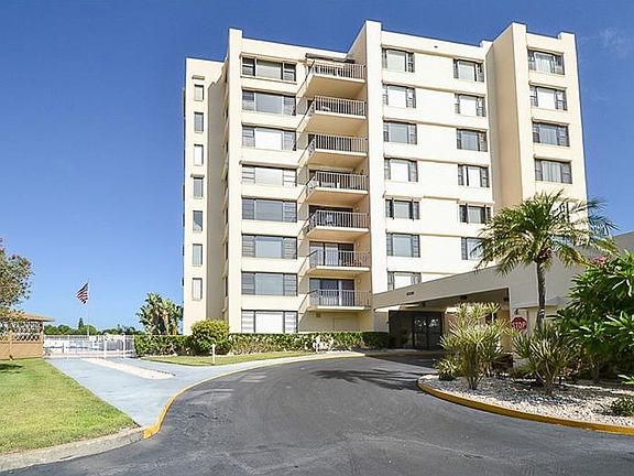 2nd image of 750 Island Way APT 701