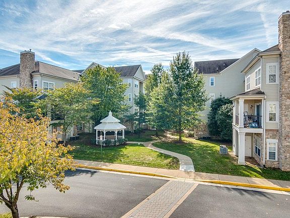 5th image of 13690 Legacy Cir #632-C