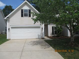 275 Sweetmartha Dr, Mooresville, NC 28115