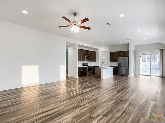 5th image of 644 Peace Pipe Way