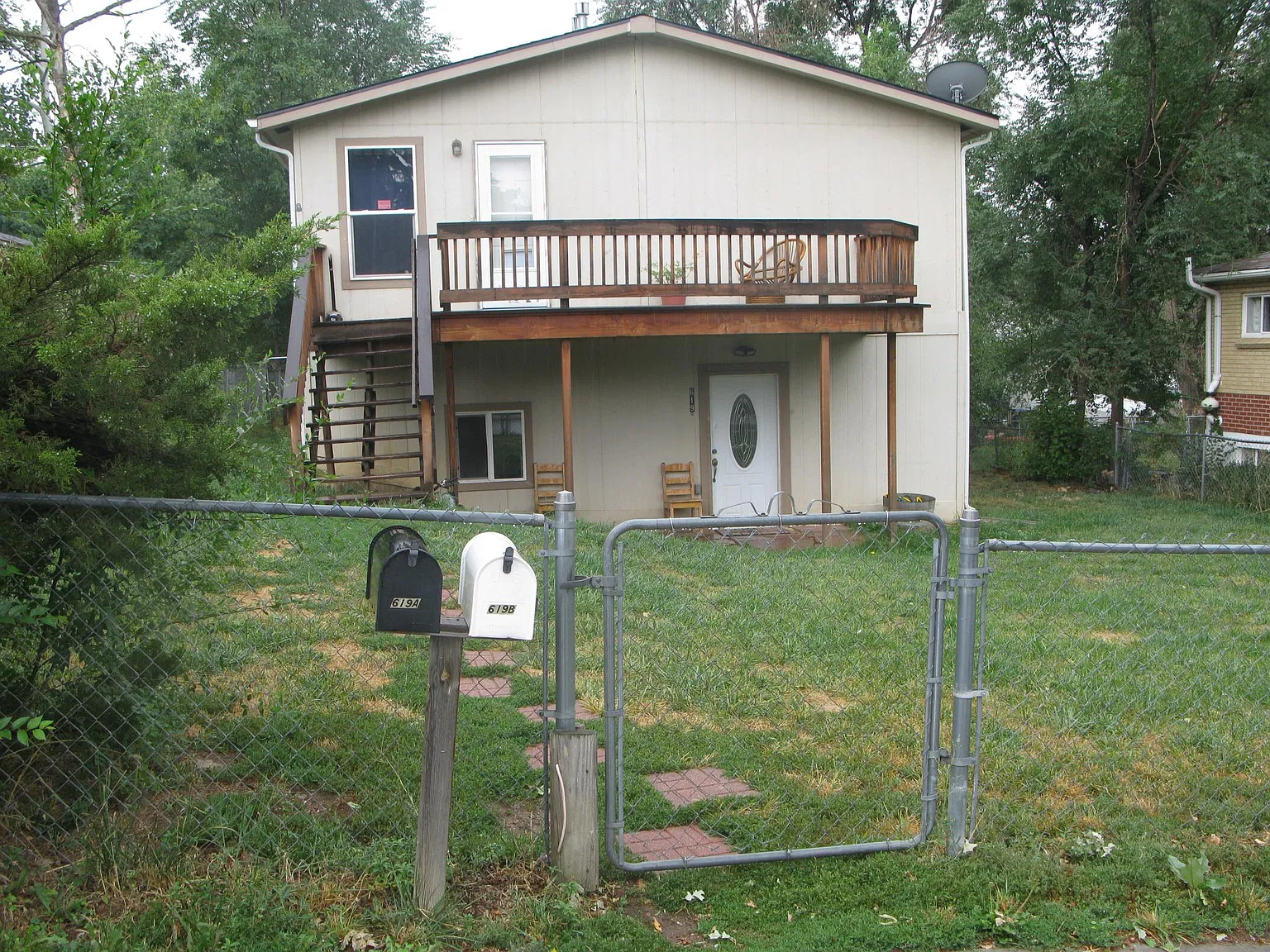 3 bed, 1600 sqft, $2,100 — Photo 1