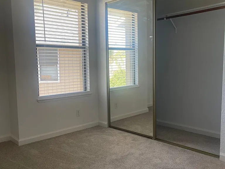 720 Sunrise Ave — Photo 10
