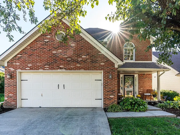 3744 White Pine Dr — Photo 1