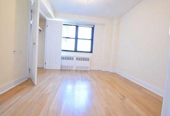 5th image of 341 10th St #230