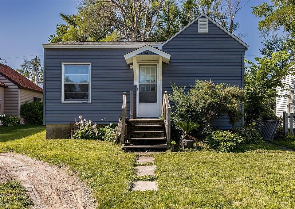 1234 21st Ave SW, Cedar Rapids, IA 52404 Zillow