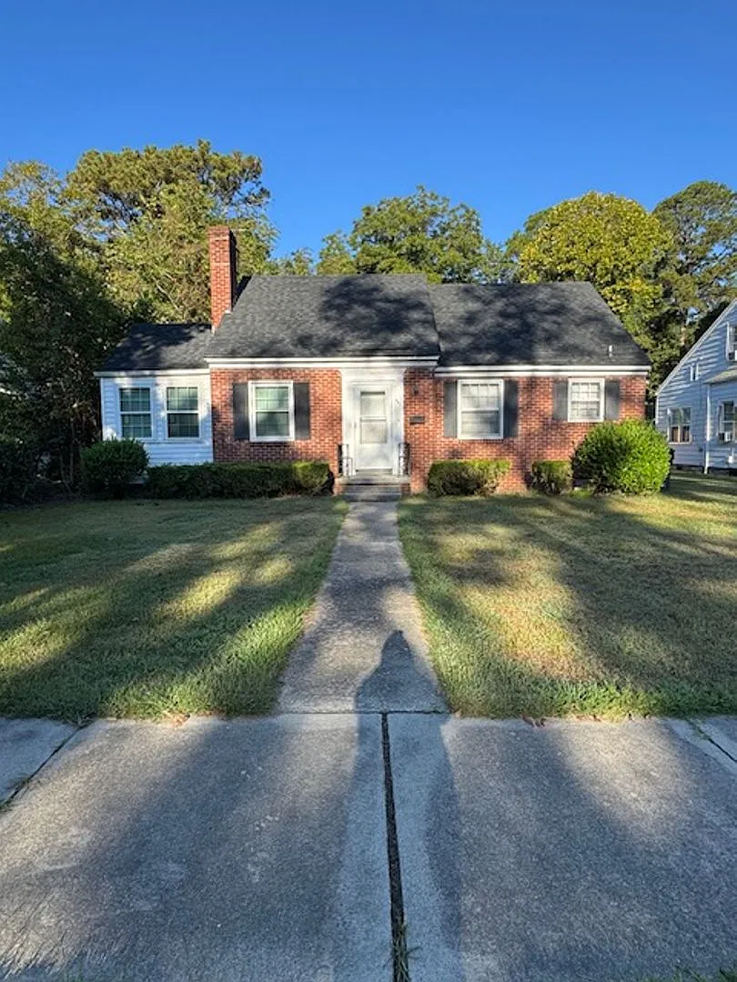 407 S. Pineview Avenue — Photo 1
