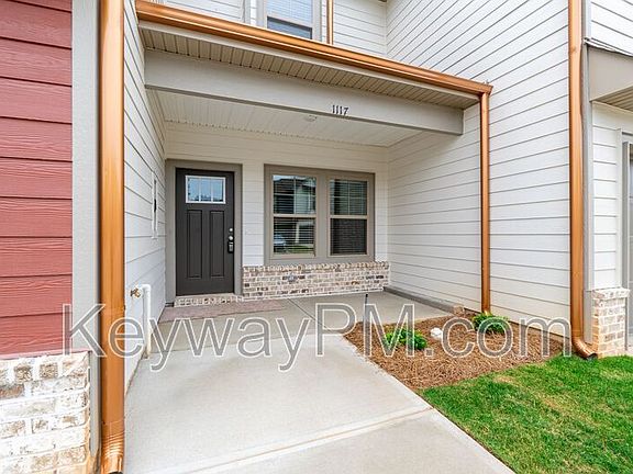 2nd image of 1117 Jolly Ln