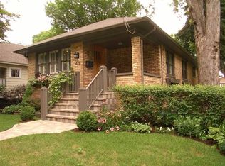 226 Prairie Ave, Libertyville, IL